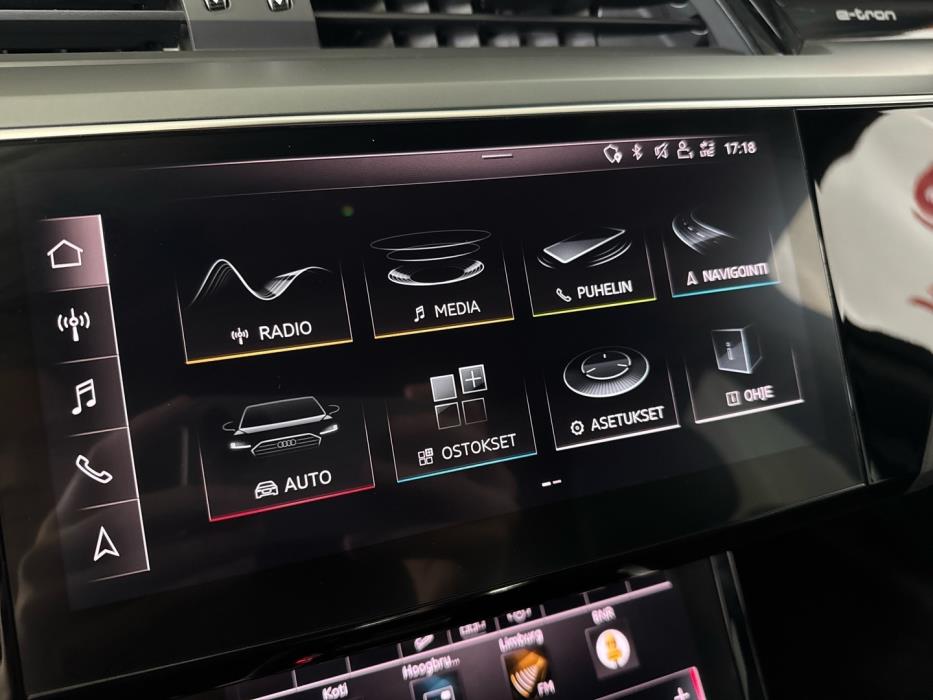 AUDI e-tron 2019