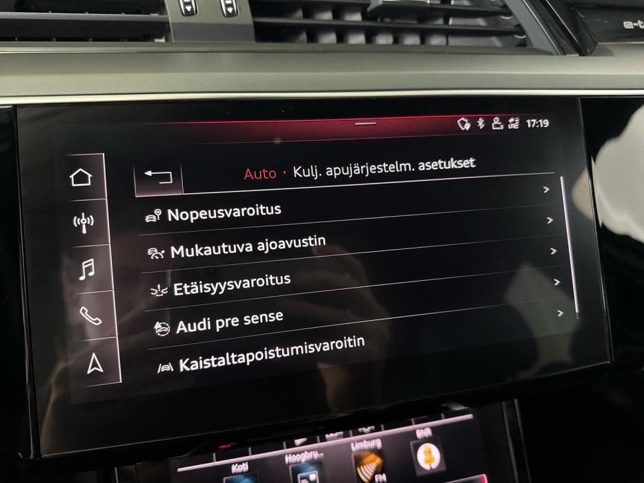 AUDI e-tron 2019