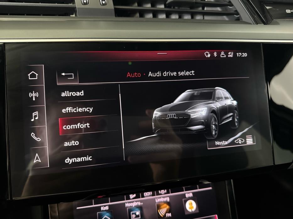 AUDI e-tron 2019