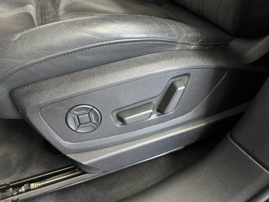 AUDI e-tron 2019
