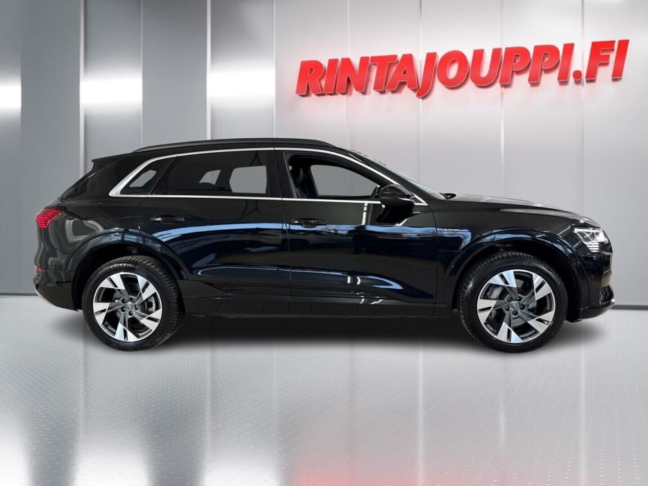 AUDI e-tron 2019