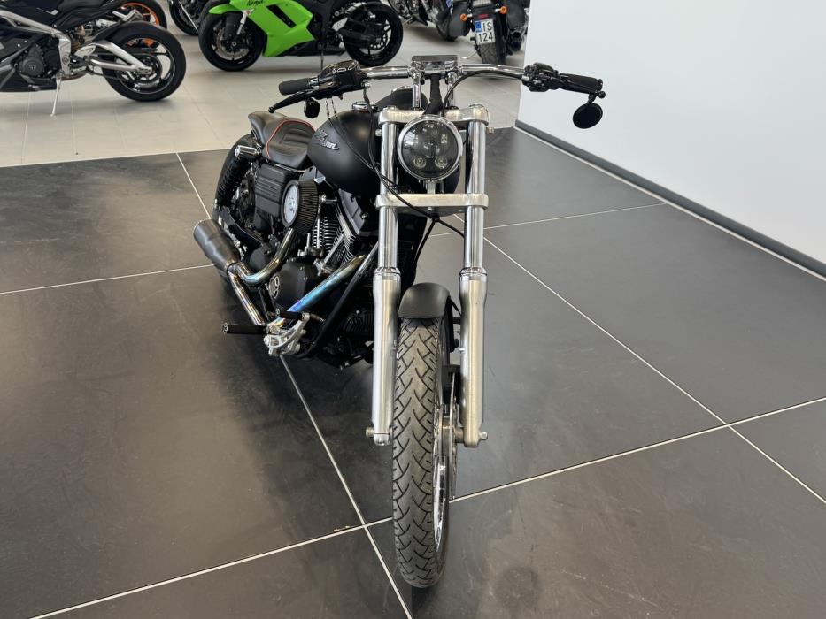 HARLEY-DAVIDSON DYNA 2007