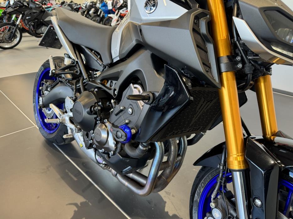 YAMAHA MT-09 2019