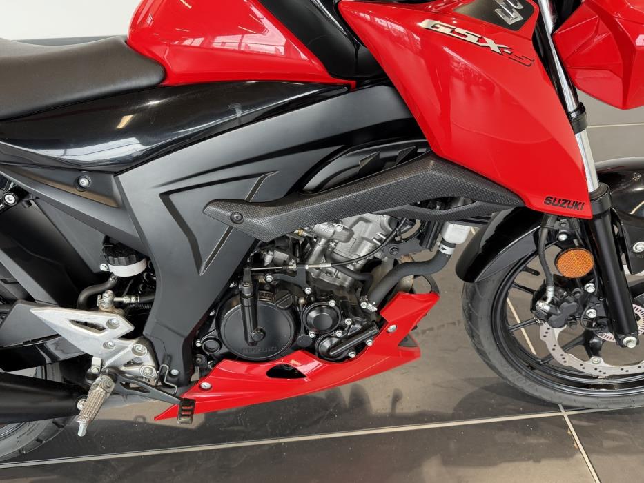 SUZUKI GSX-S 2020