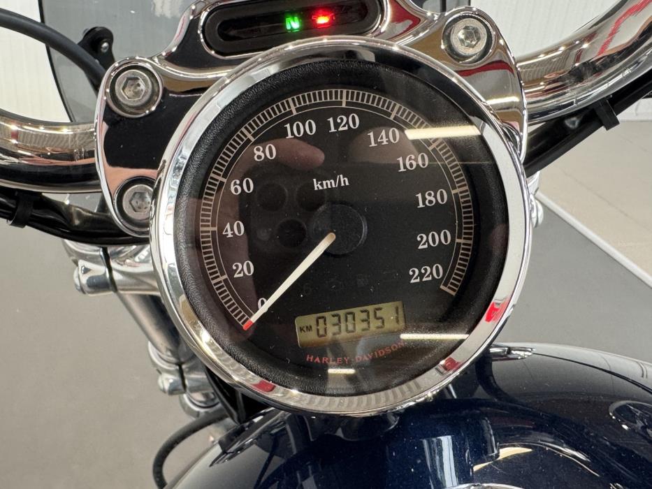 HARLEY-DAVIDSON SPORTSTER 2013