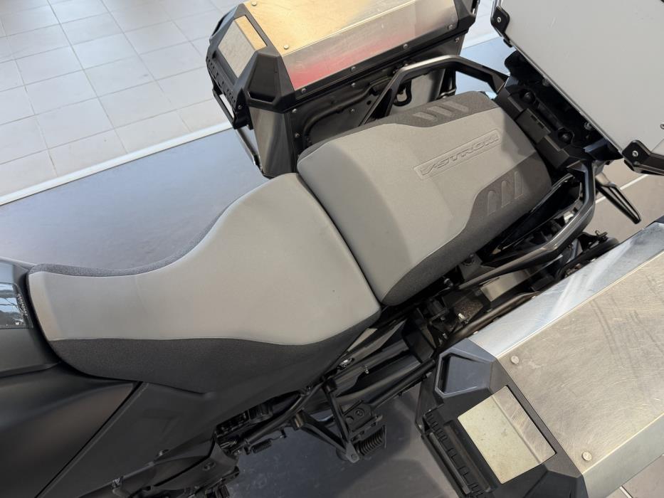 SUZUKI DL 2024