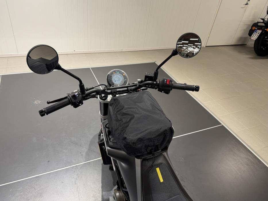 HUSQVARNA SVARTPILEN 2020