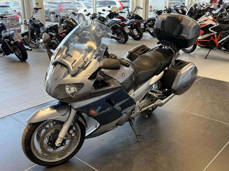 YAMAHA FJR 2004