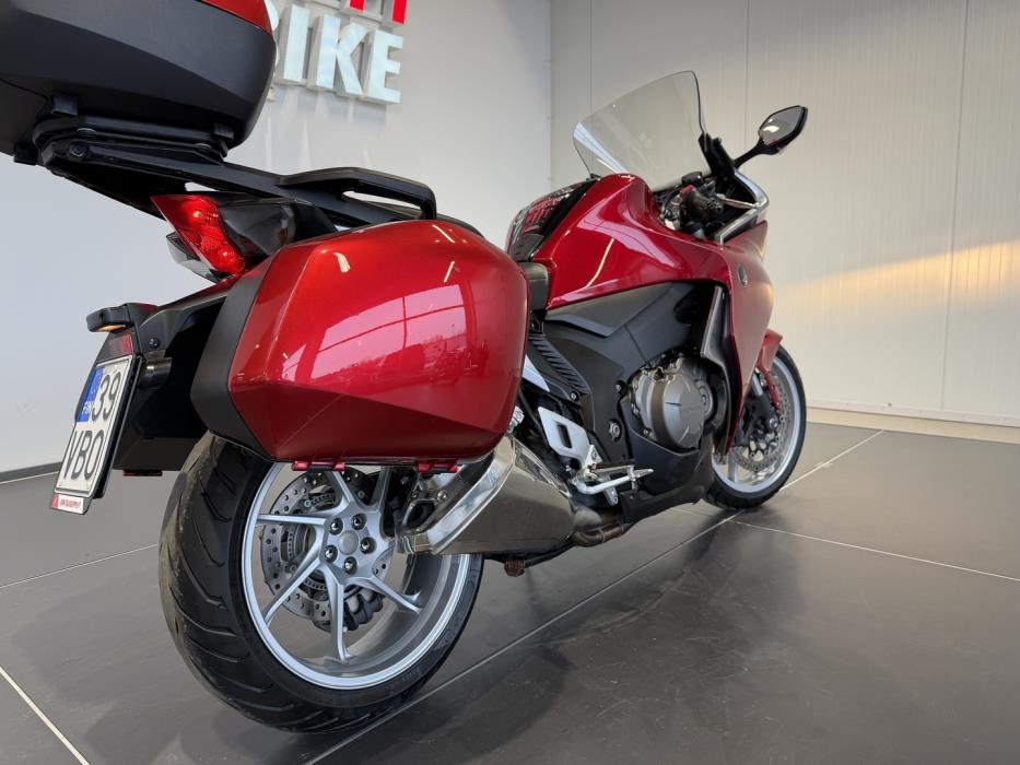 HONDA VFR 2010