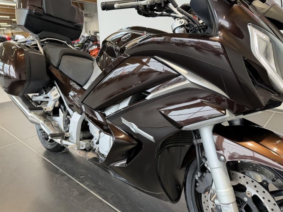 YAMAHA FJR 2014