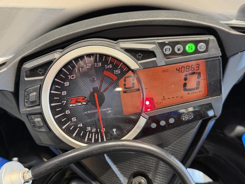 SUZUKI GSX-R 2011
