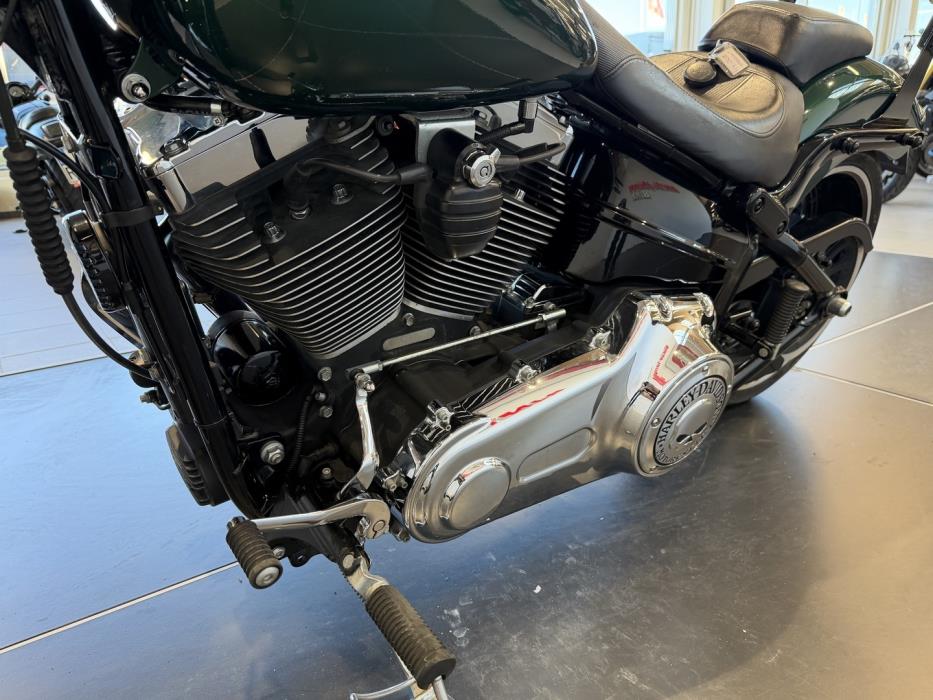 HARLEY-DAVIDSON SOFTAIL 2014