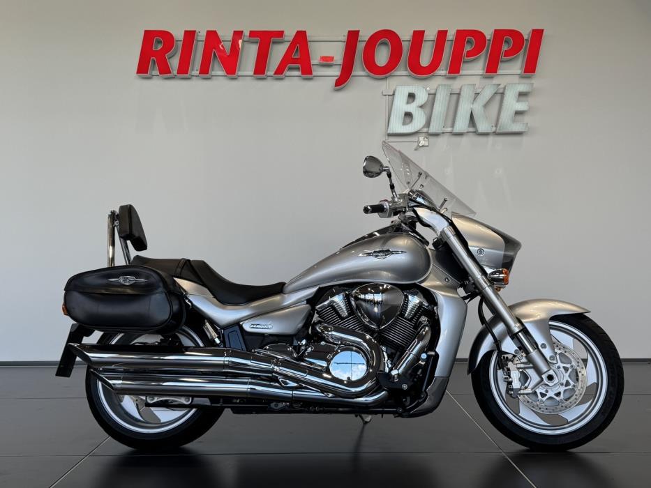 SUZUKI INTRUDER 2010