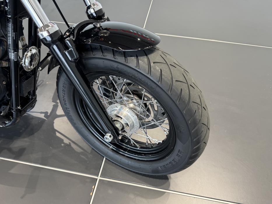 HARLEY-DAVIDSON Sportster 2013