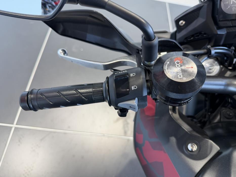 HONDA CB 2021