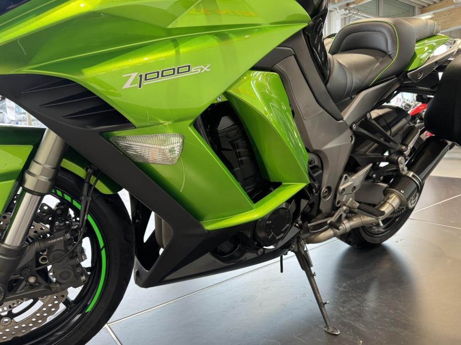KAWASAKI Z 2011