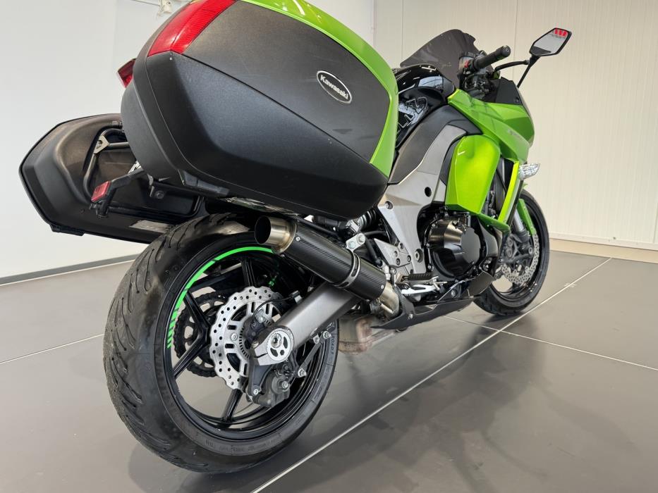 KAWASAKI Z 2011