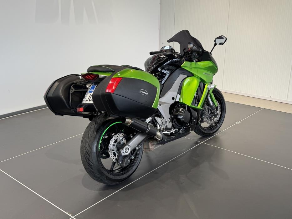 KAWASAKI Z 2011