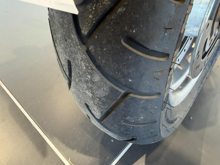 HARLEY-DAVIDSON DYNA 2012