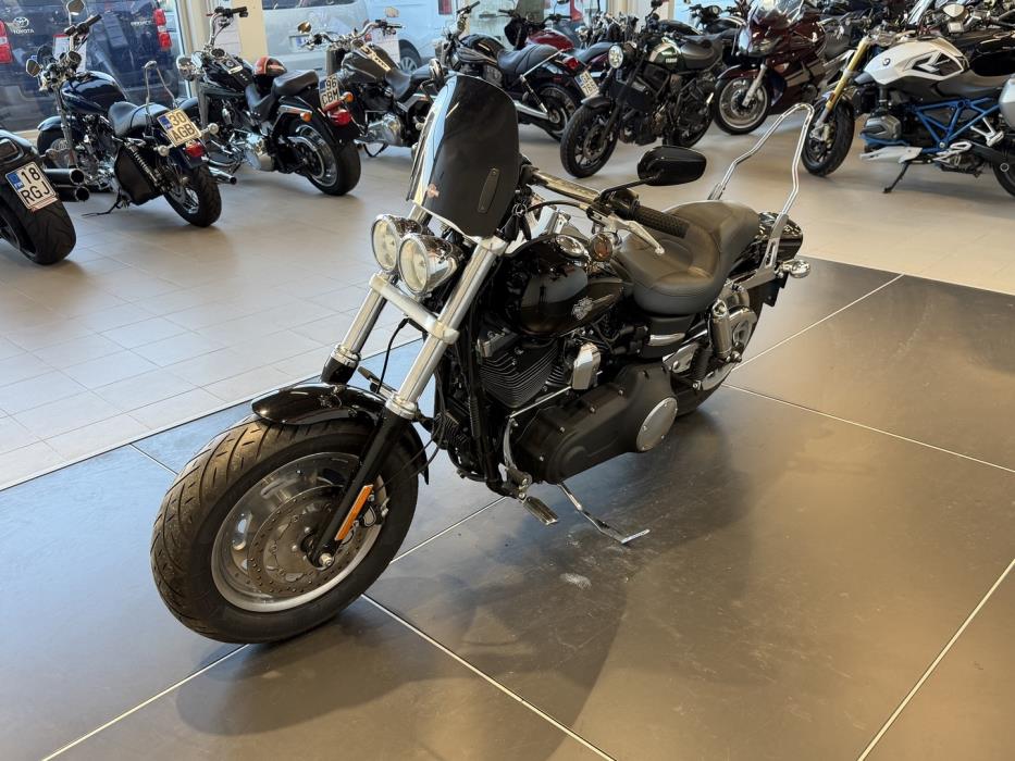 HARLEY-DAVIDSON DYNA 2012