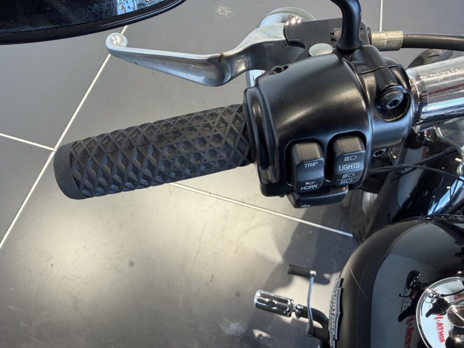 HARLEY-DAVIDSON DYNA 2012