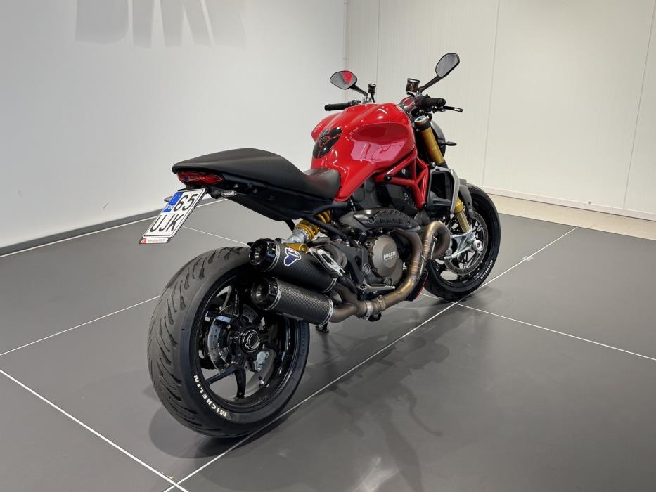 DUCATI MONSTER 2014