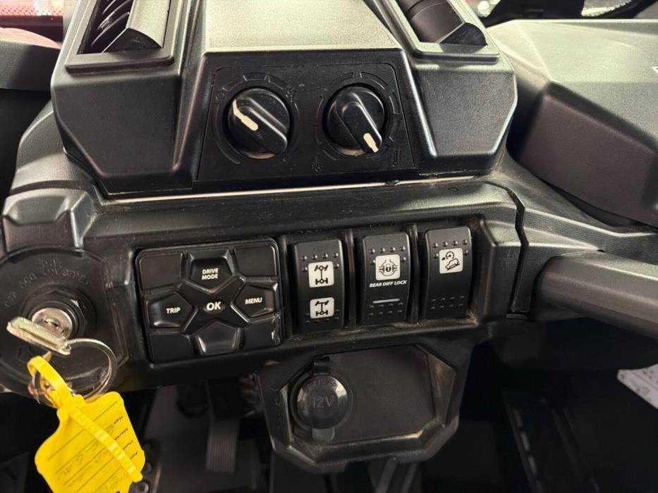 CAN-AM MAVERICK 2020