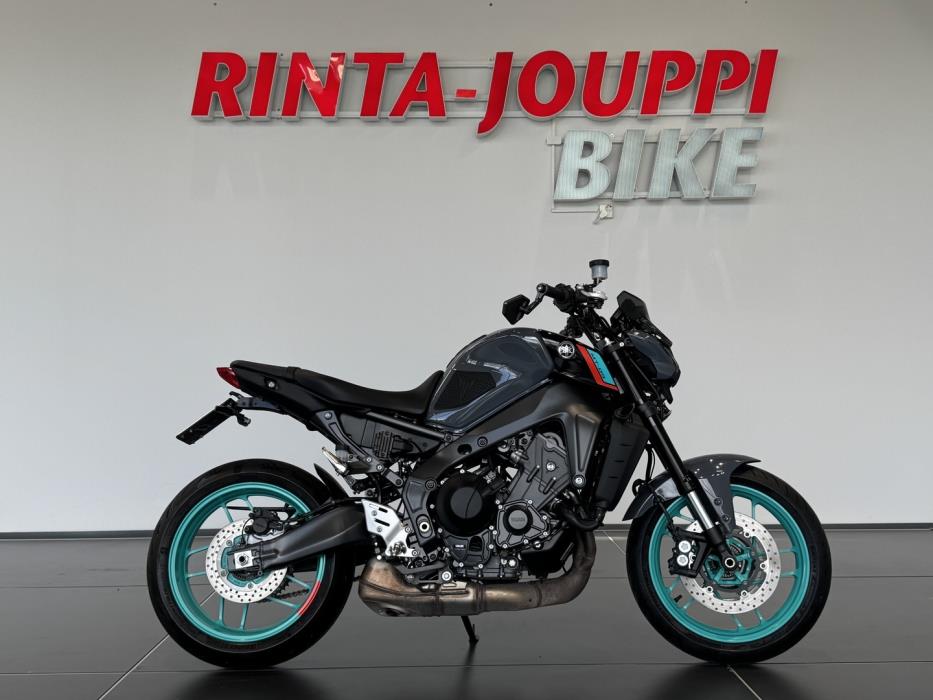 YAMAHA MT-09 2023
