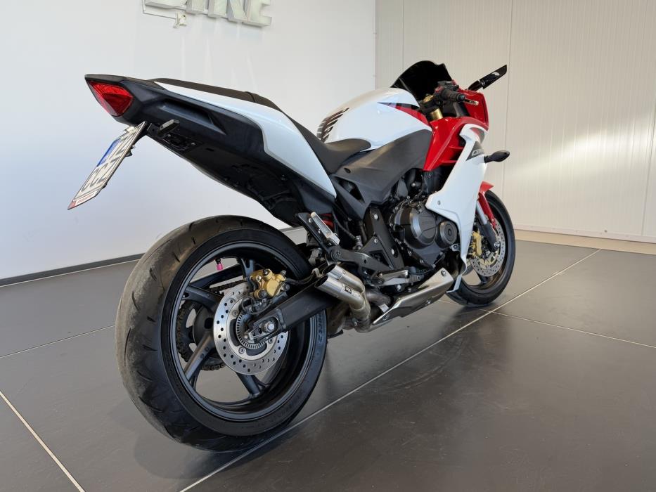 HONDA CBR 2011