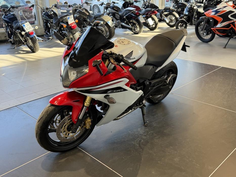 HONDA CBR 2011