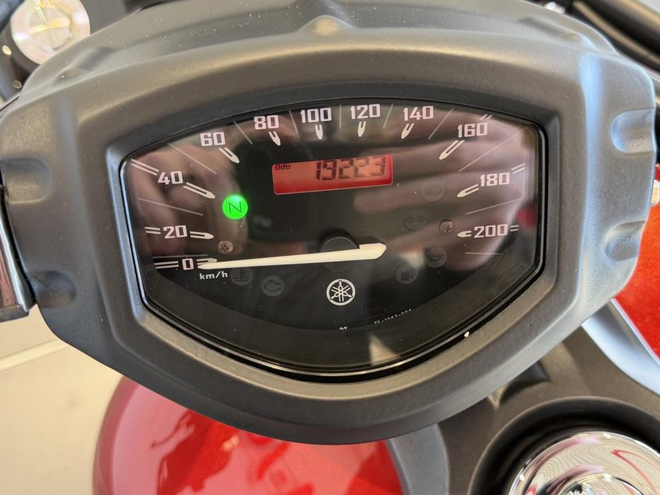 YAMAHA XVS 2014