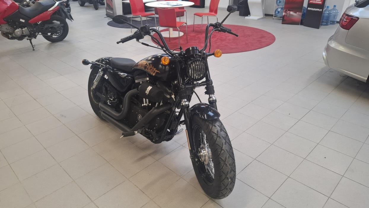 HARLEY-DAVIDSON SPORTSTER 2013