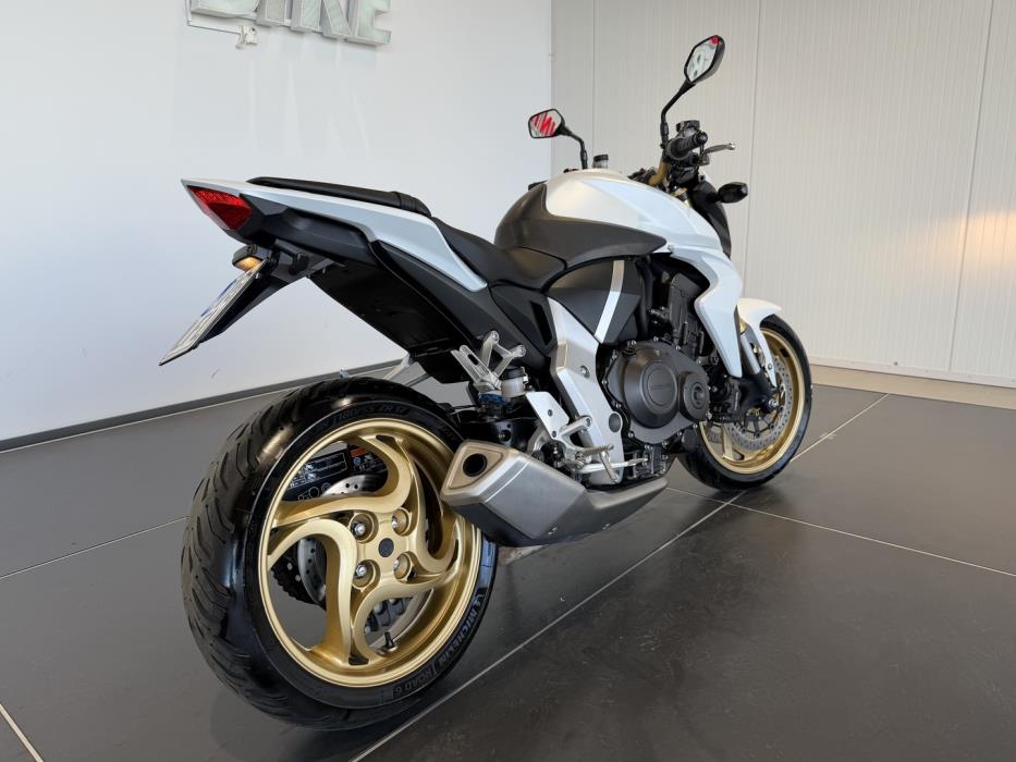 HONDA CB 2013
