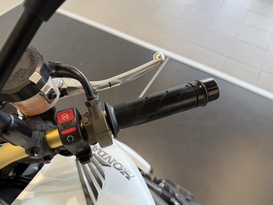 HONDA CB 2013