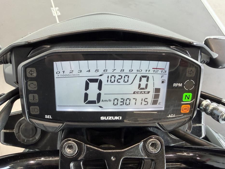 SUZUKI GSX-S 2017
