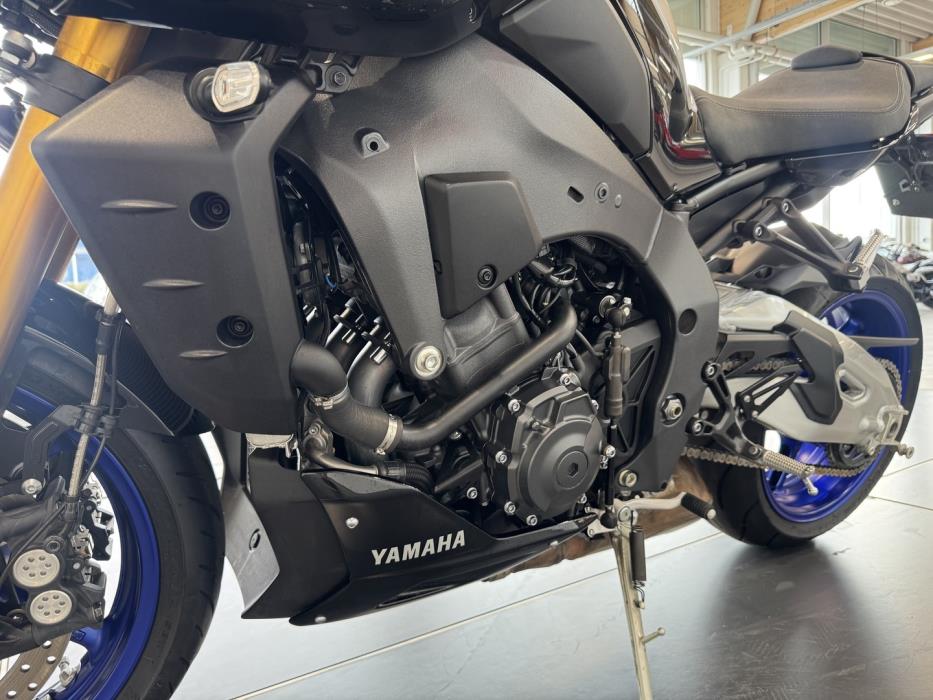 YAMAHA MT-10 2022