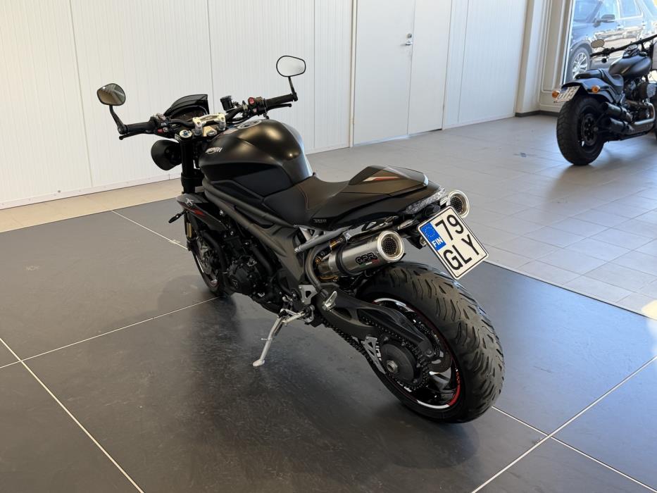 TRIUMPH SPEED TRIPLE 2020