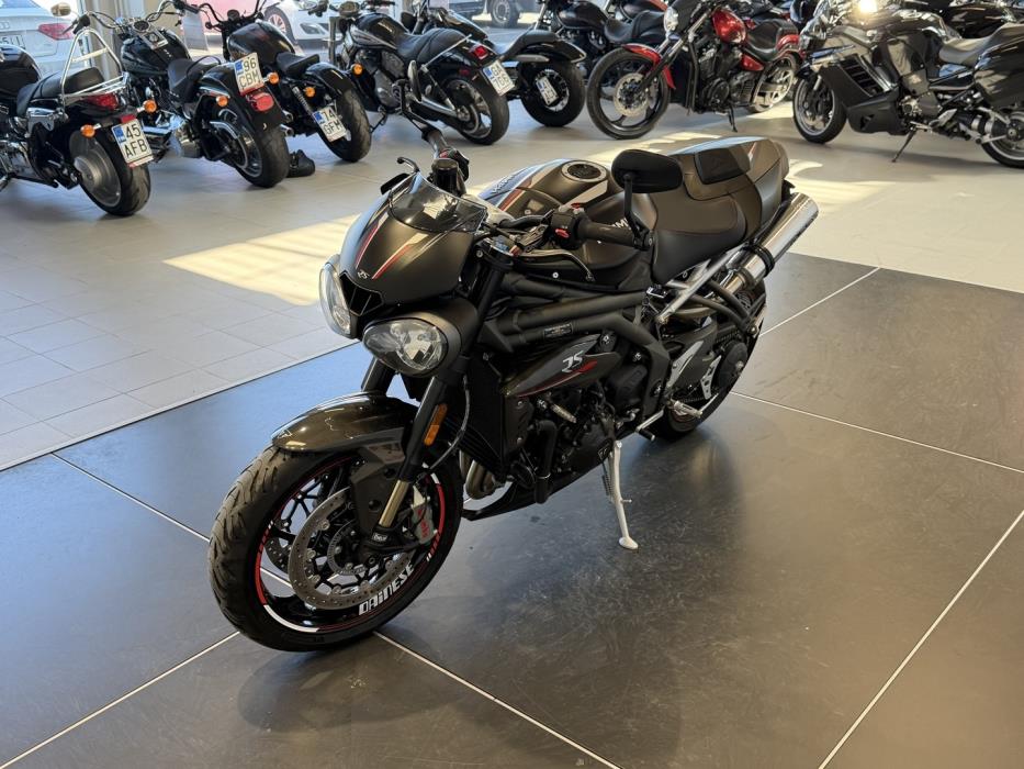 TRIUMPH SPEED TRIPLE 2020