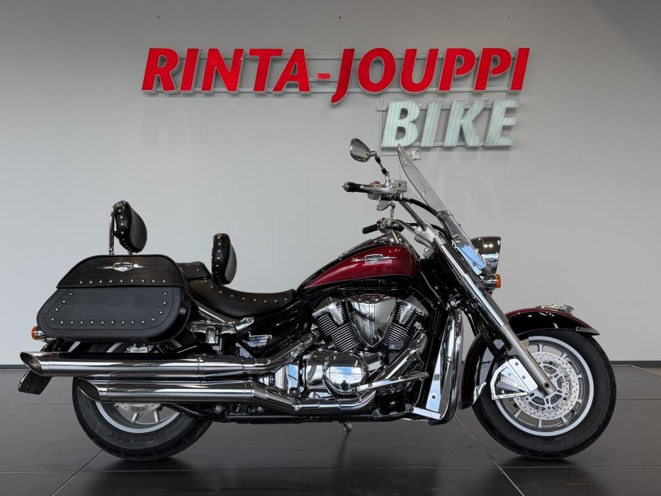 SUZUKI INTRUDER 2010