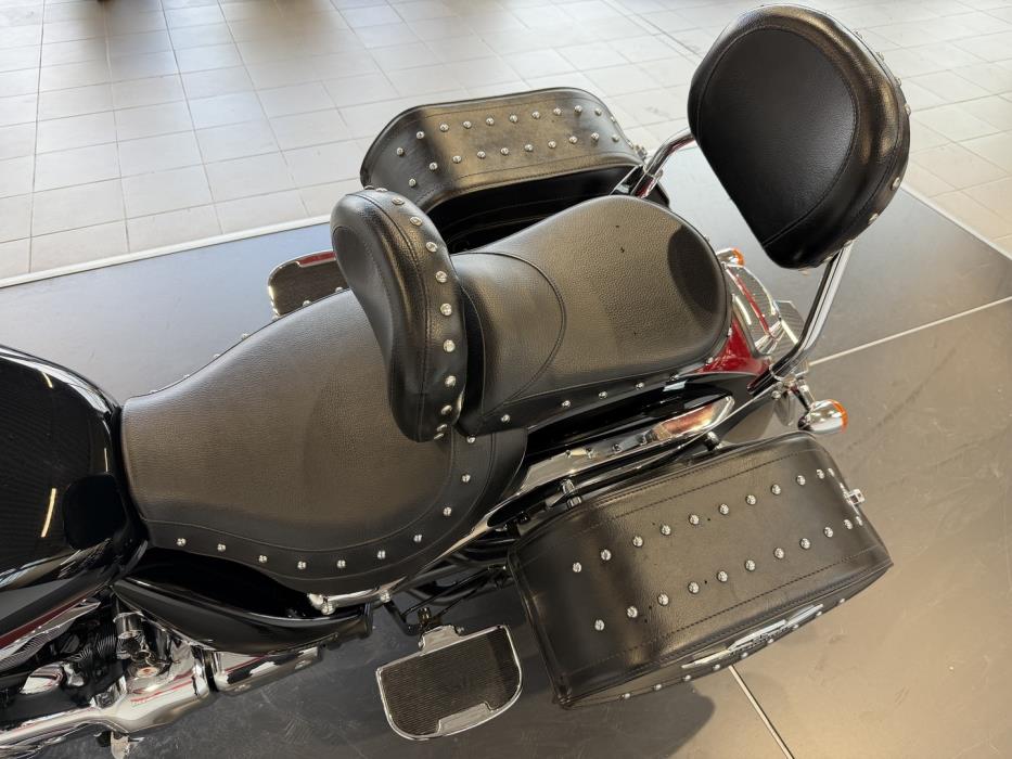 SUZUKI INTRUDER 2010