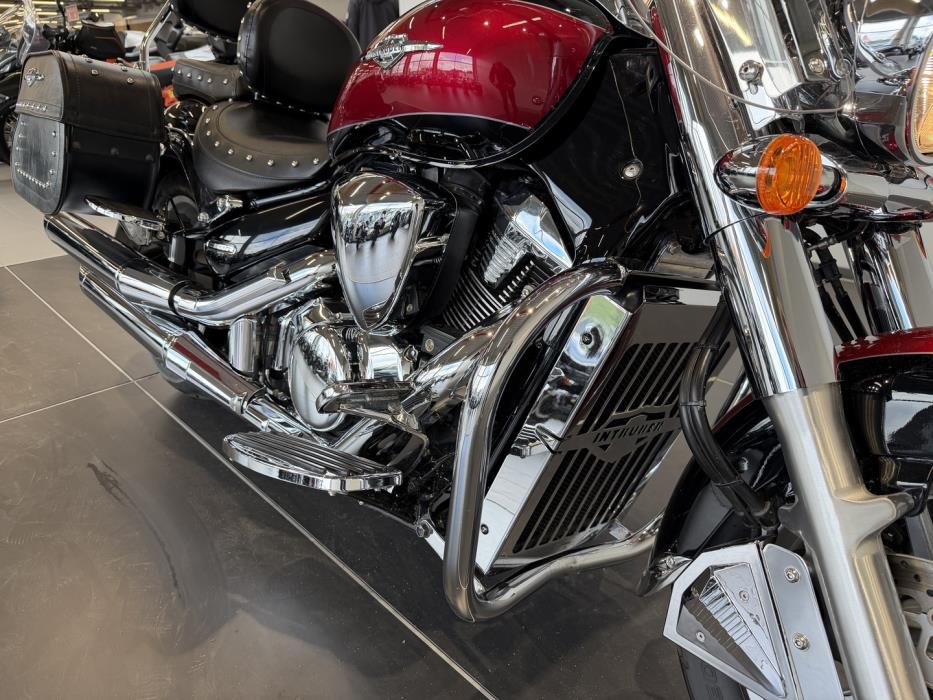 SUZUKI INTRUDER 2010