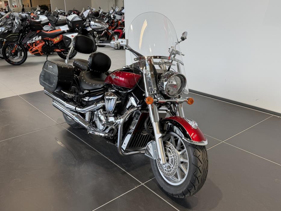SUZUKI INTRUDER 2010