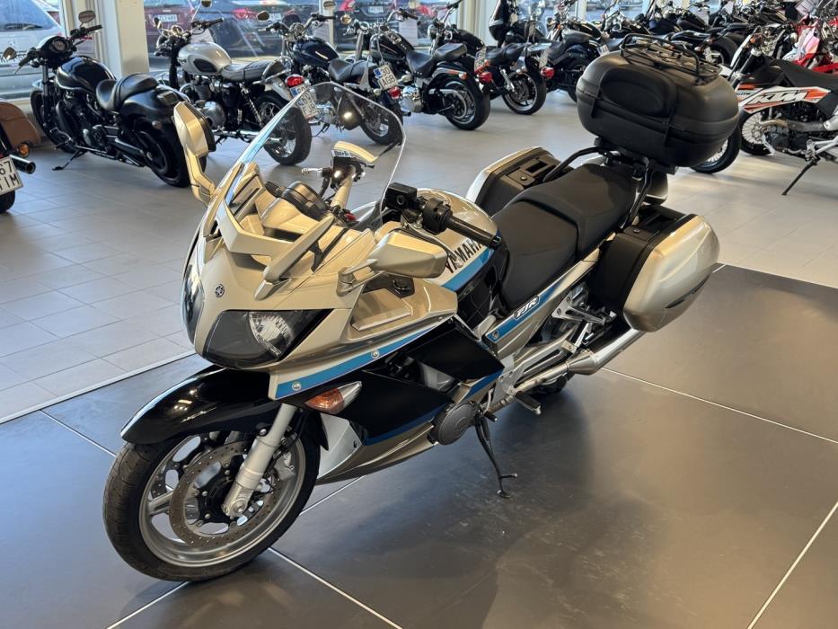 YAMAHA FJR 2011
