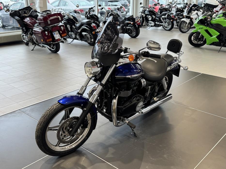 TRIUMPH SPEEDMASTER 2013
