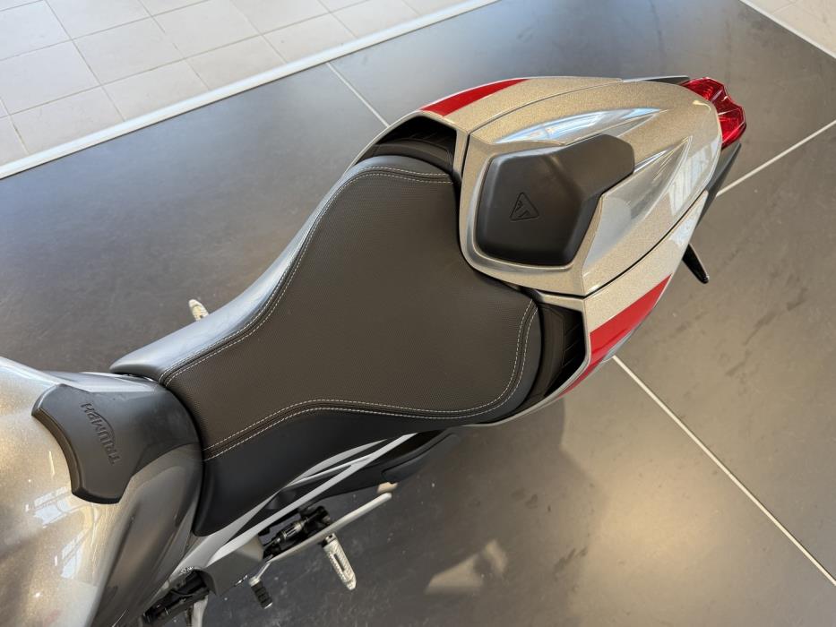 TRIUMPH STREET TRIPLE 2020