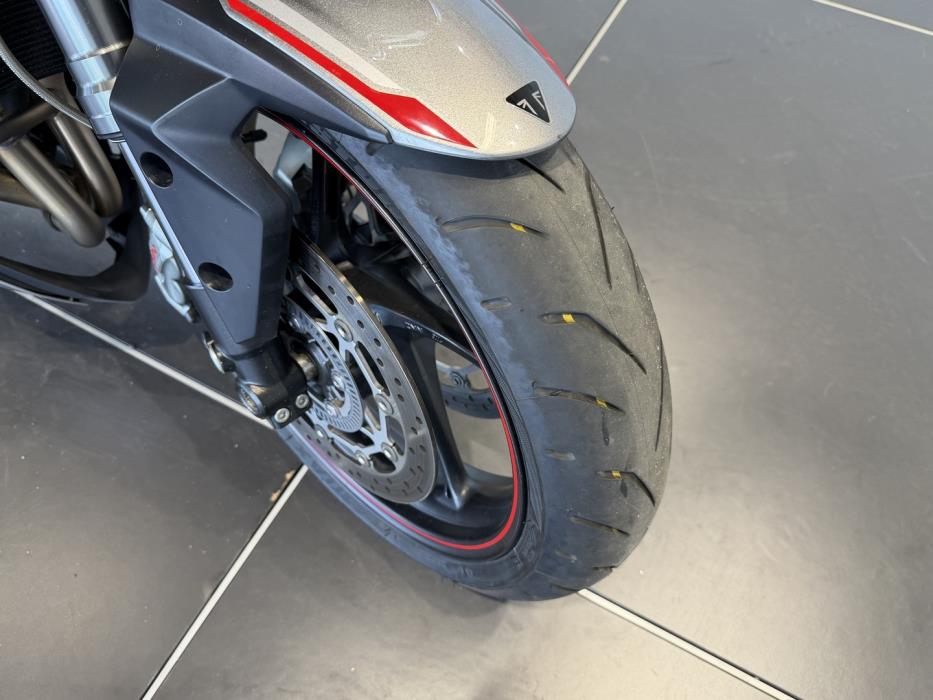 TRIUMPH STREET TRIPLE 2020