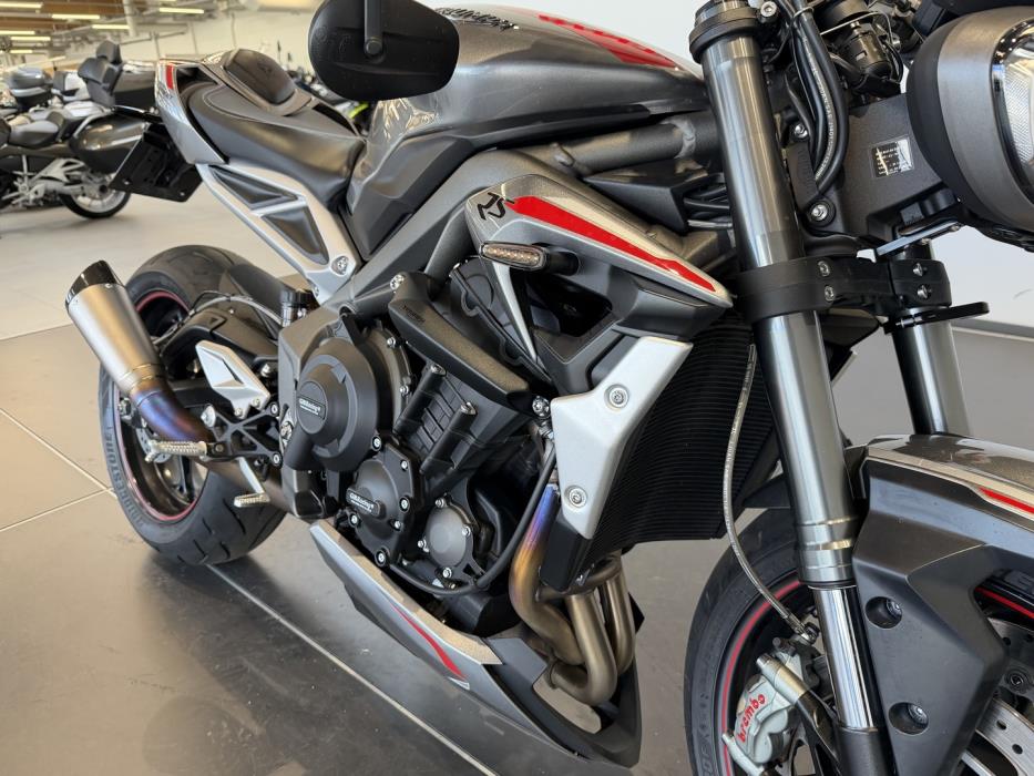TRIUMPH STREET TRIPLE 2020