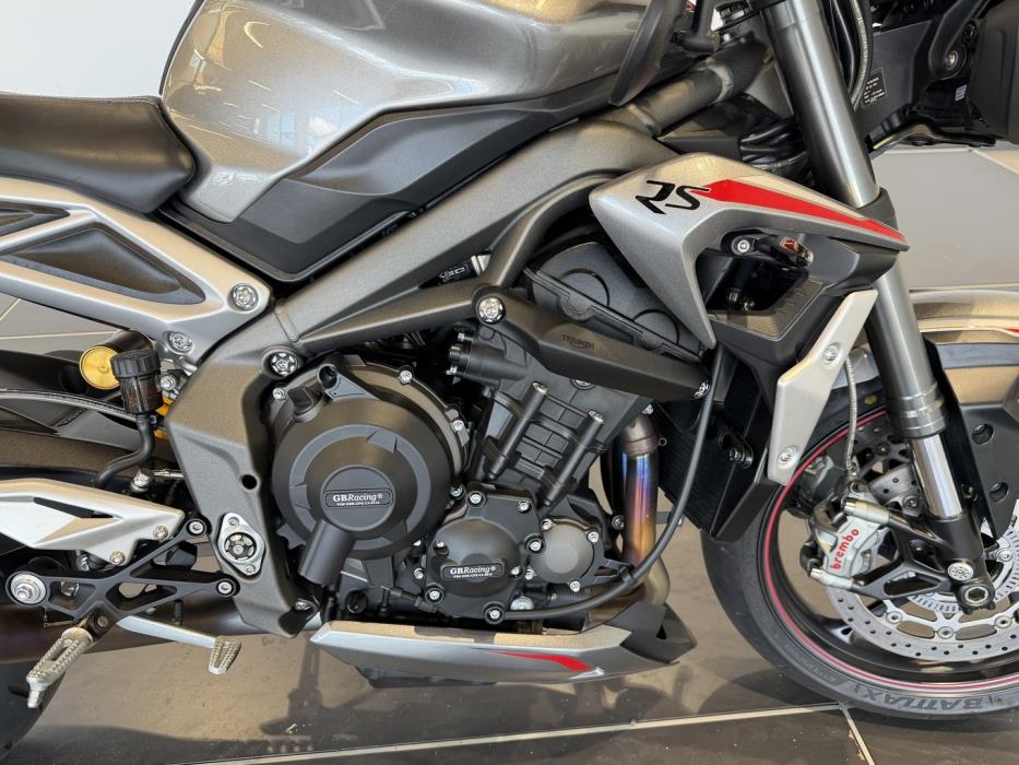 TRIUMPH STREET TRIPLE 2020