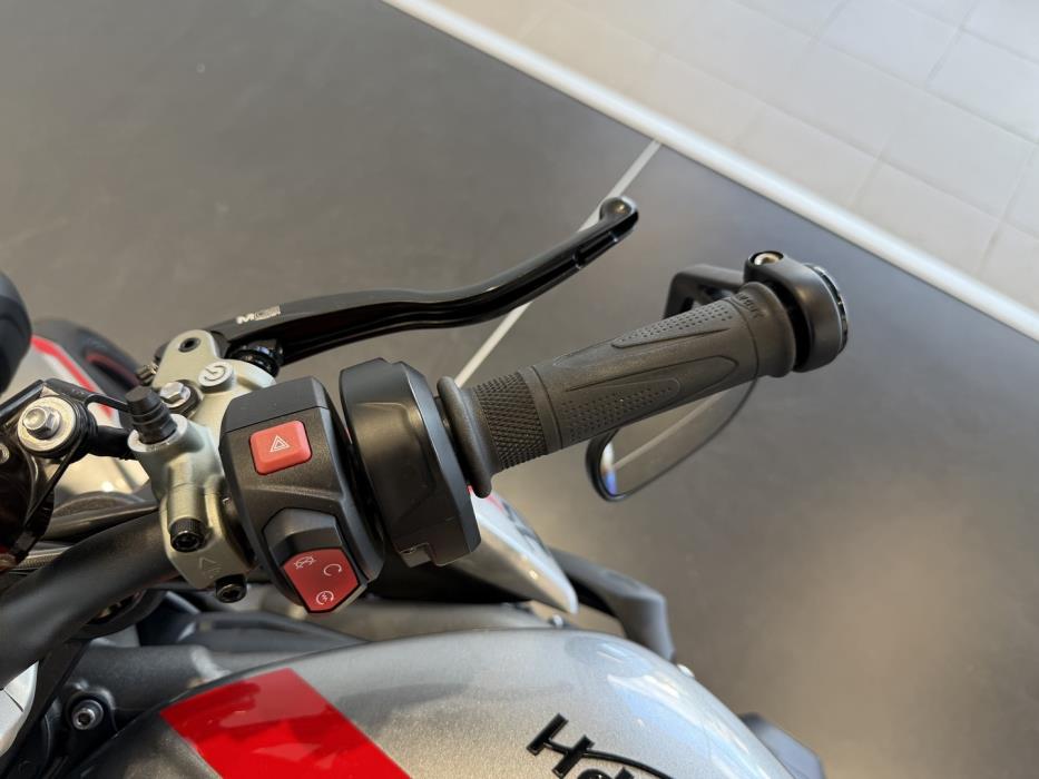 TRIUMPH STREET TRIPLE 2020
