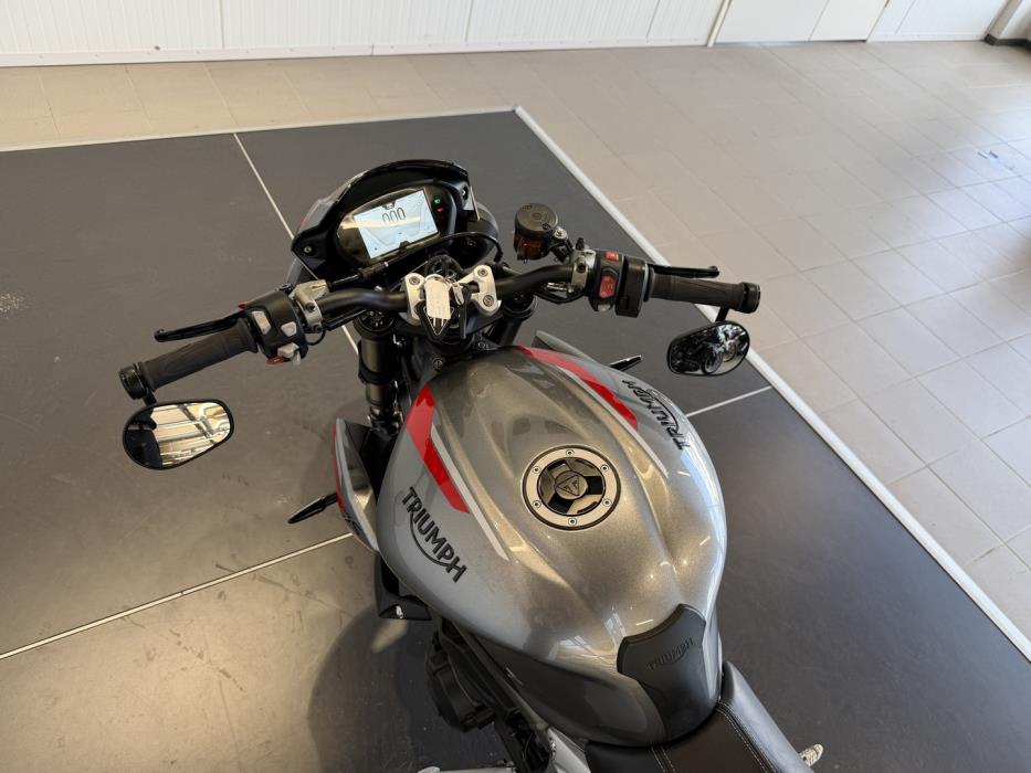 TRIUMPH STREET TRIPLE 2020